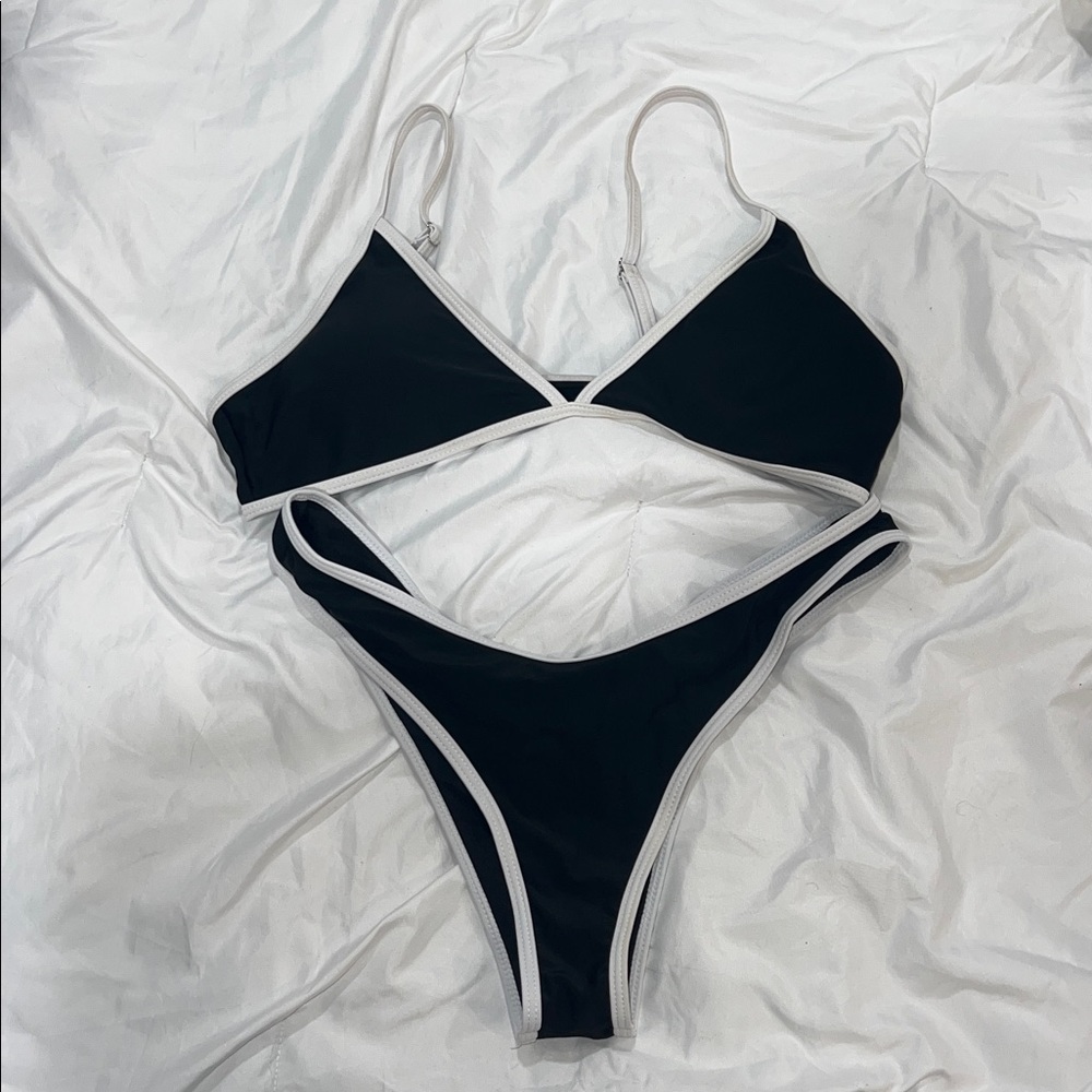 Black and White Bikini Set